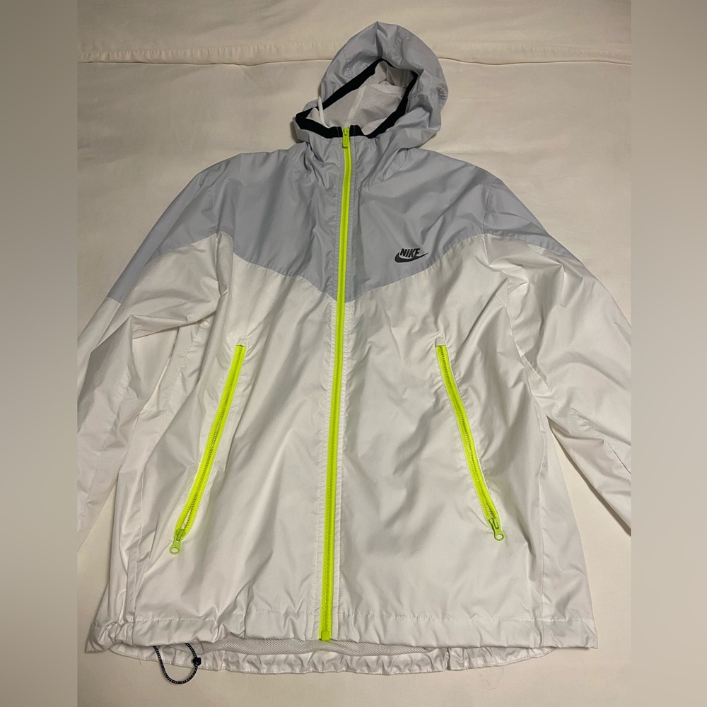 Nike Men's Hooded Windbreaker